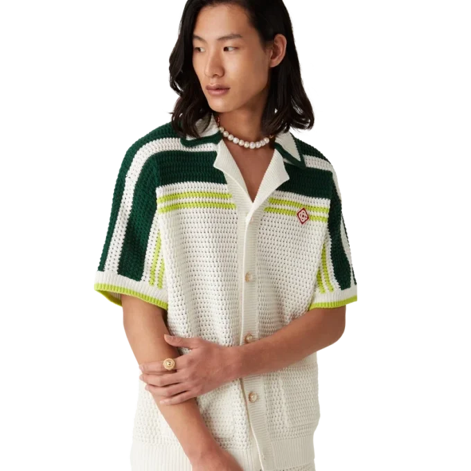 Anillo con medallón deportivo