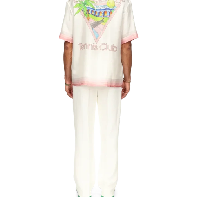 Camisa de seda de manga corta con el icono del club de tenis