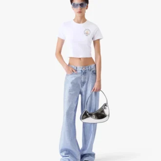 Camiseta blanca de manga corta para bebé Casa Way en pantalones cortos