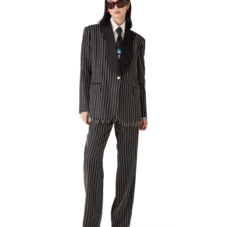 Chaqueta entallada con adornos de cristales