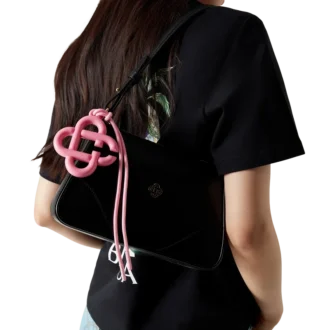 Colgante con el logotipo CC Colgante con el logotipo CC