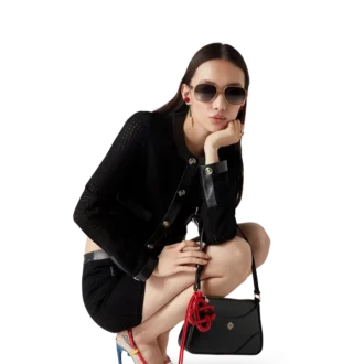 Colgante con el logotipo CC