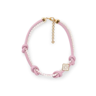 Collar con nudo rosa