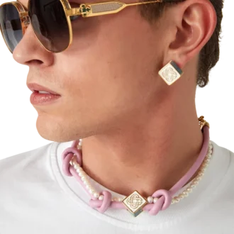 Collar con nudo rosa