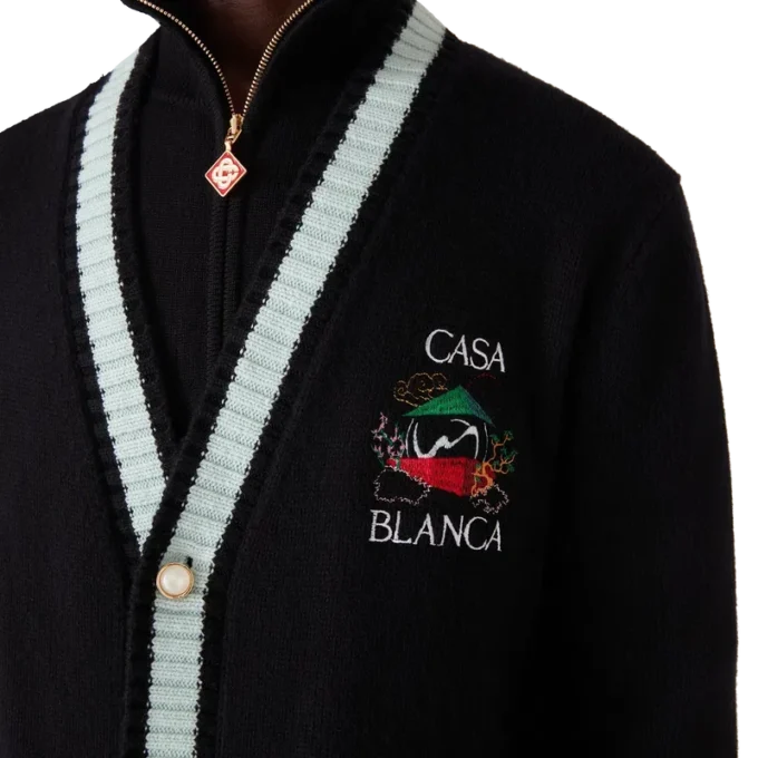 Cárdigan Casa Mountain Temple