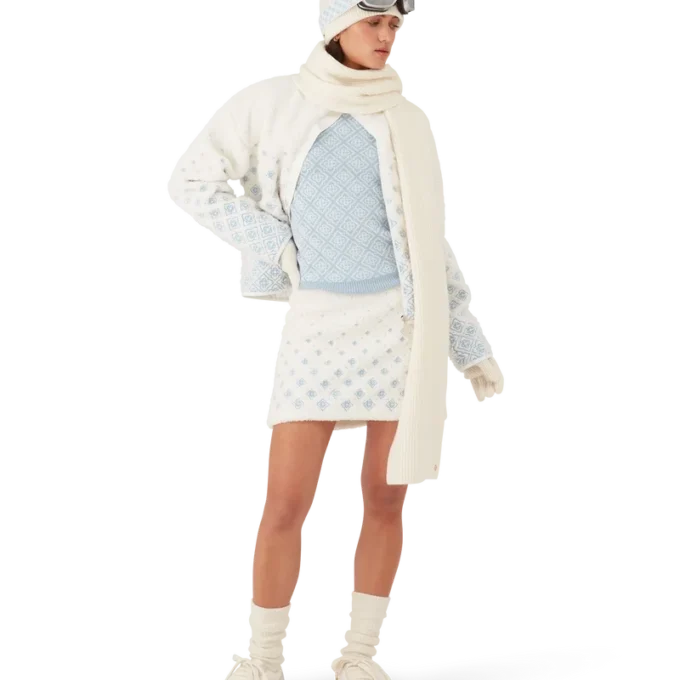 Falda de felpa con monograma degradado bordado Falda de felpa con monograma degradado bordado