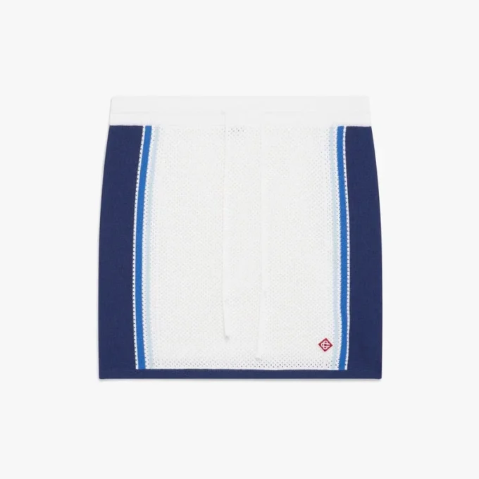 Falda de malla a rayas blancas y azules