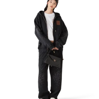 Gorro adornado con cristales góticos