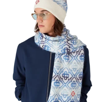 Gorro de merino con monograma y efecto degradado