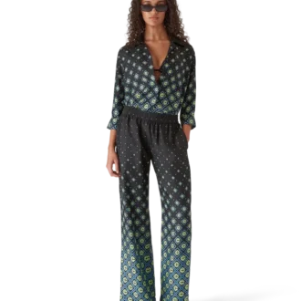 pantalones de seda con monograma degradado 2 330x330 - Pantalones de seda con monograma degradado