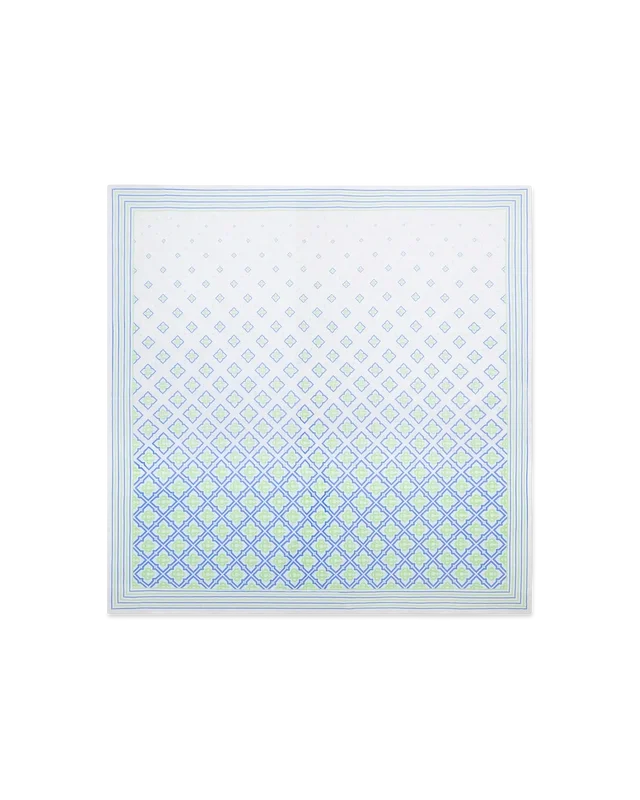 Pareo blanco con monograma degradado Pareo blanco con monograma degradado