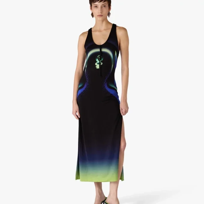 Sandalias tipo mule con tacón en negro