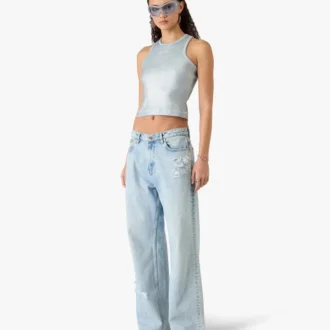 Vaqueros de denim con estampado de grafitis en lavado claro