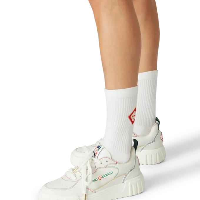 Zapatillas Court para mujer en blanco y multicolor Zapatillas Court para mujer en blanco y multicolor