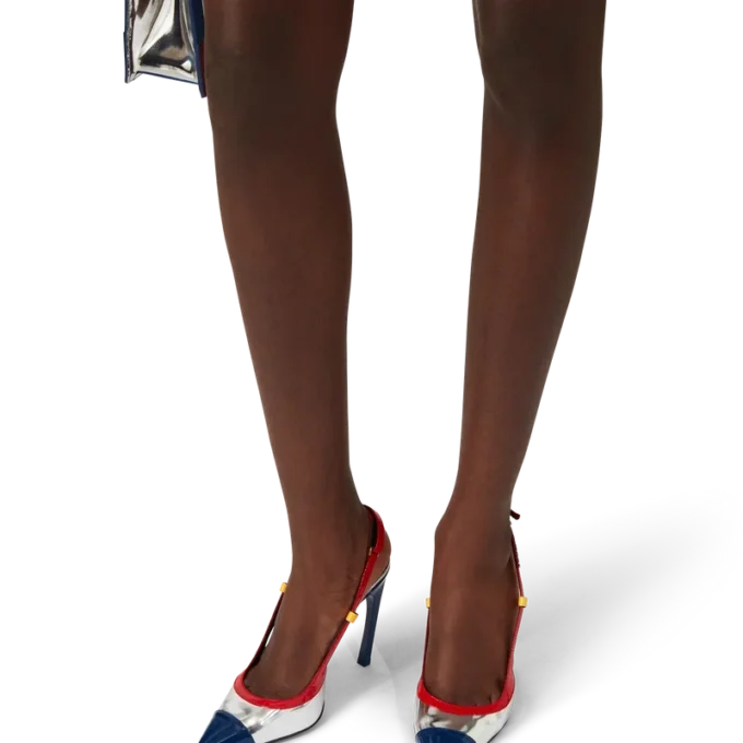 Zapatos de salón con talón abierto y arco cromado