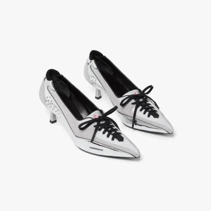 Zapatos de tacón tipo sneaker de piel plateada